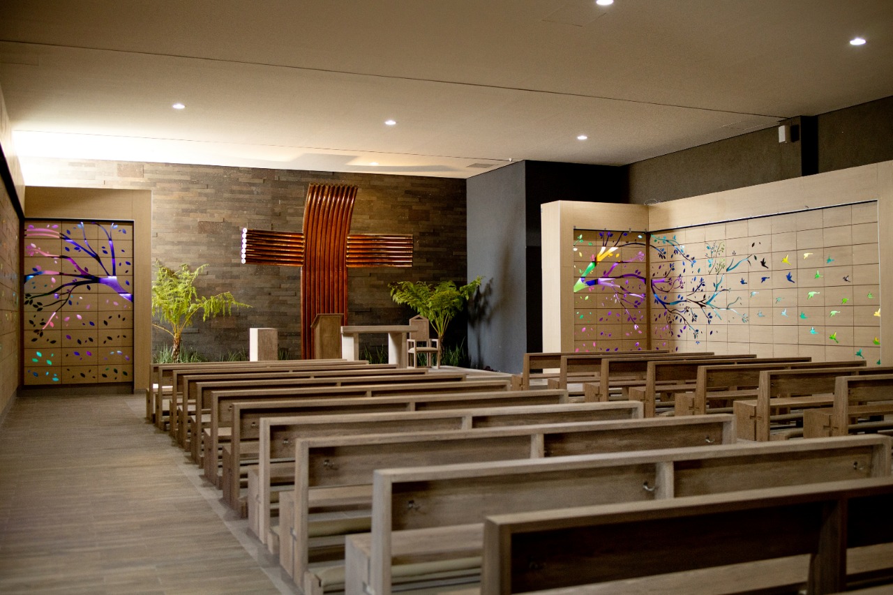 Propuesta arquitectónica de capilla para la funeraria Airapi